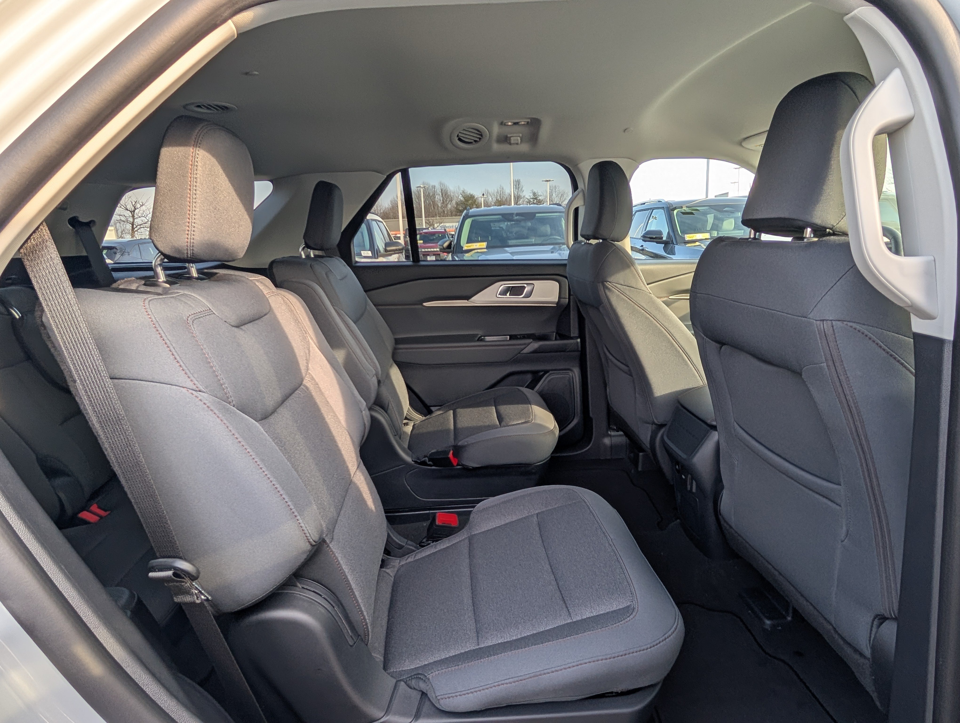 New 2026 Ford Explorer Active AWD/4WD image 7