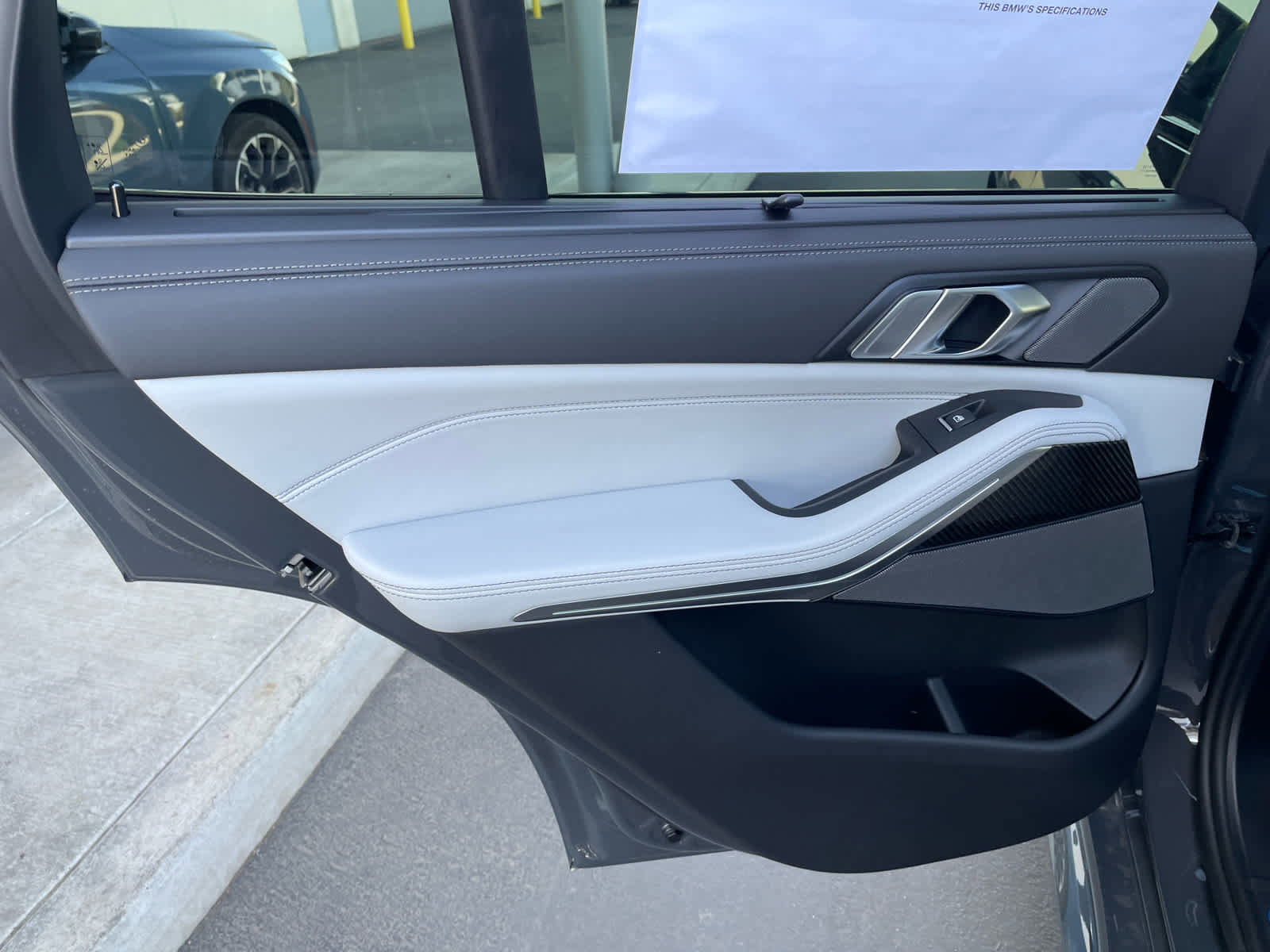 New 2026 BMW X5 M60i w/ Executive Package image 16