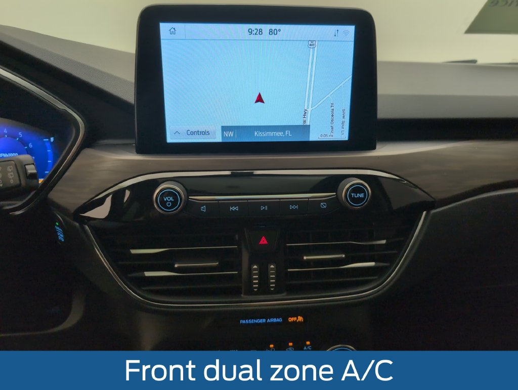 Certified 2020 Ford Escape Titanium AWD/4WD image 27