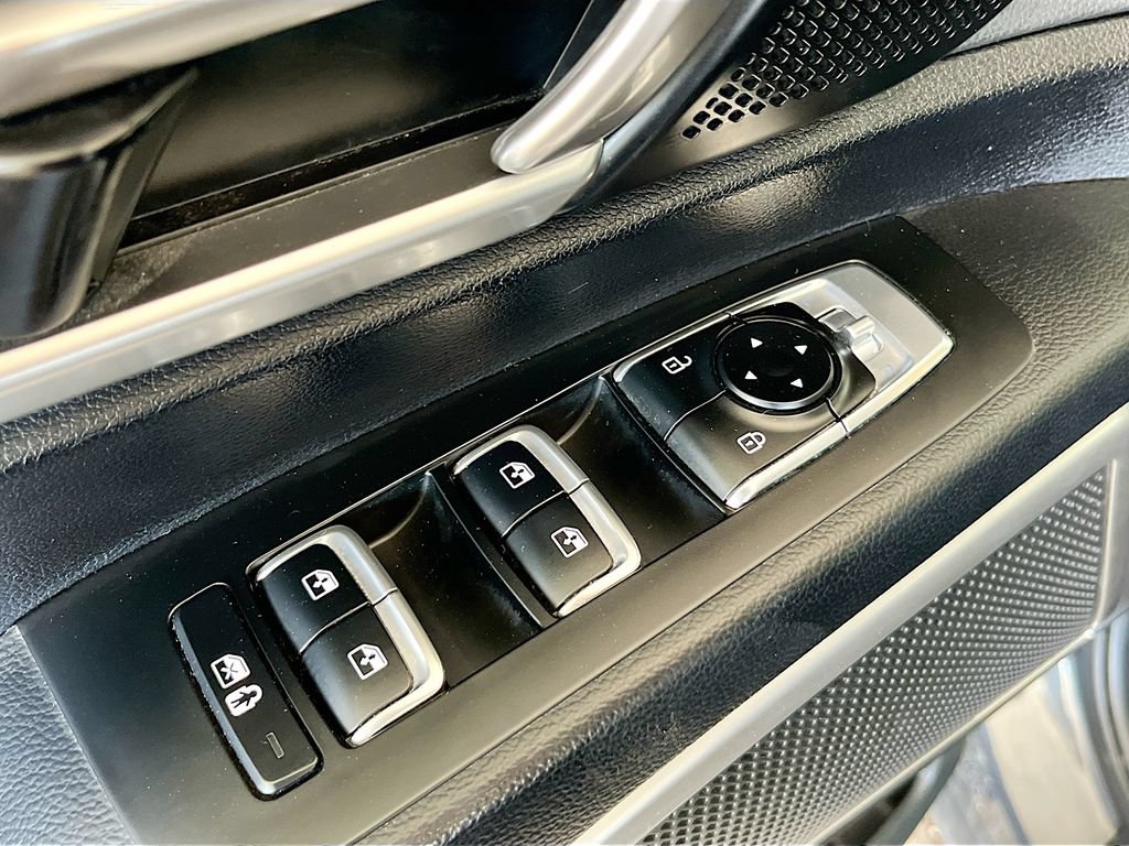 Used 2023 Kia Telluride LX AWD/4WD image 18