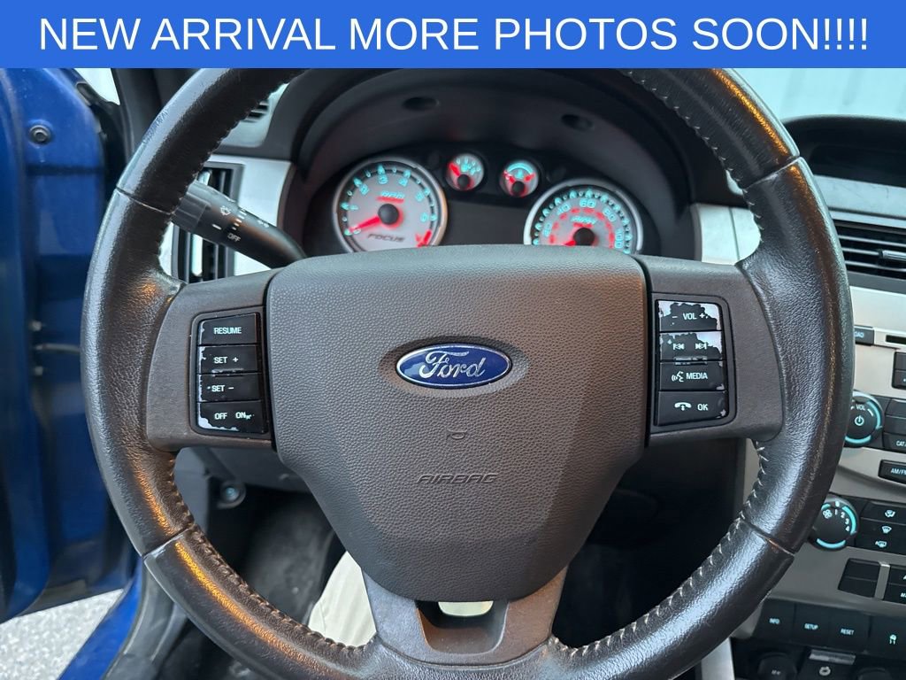 Used 2010 Ford Focus SES FWD image 9