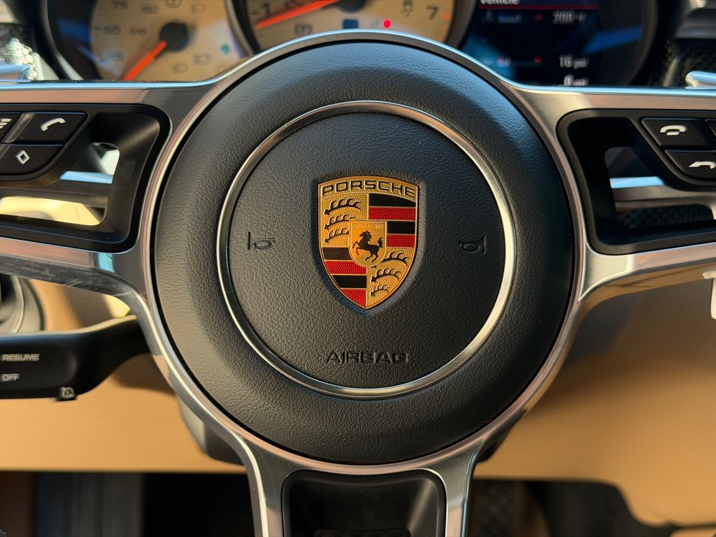 Used 2021 Porsche Macan S AWD/4WD image 36