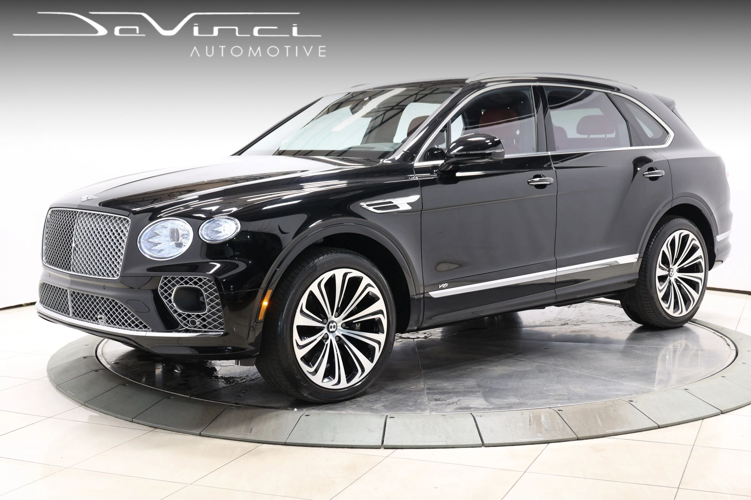 Used 2022 Bentley Bentayga AWD/4WD image 1