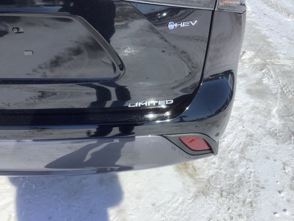 New 2026 Toyota Highlander Limited image 9