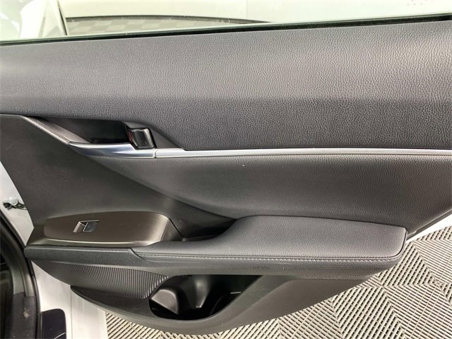Used 2023 Toyota Camry XLE image 25