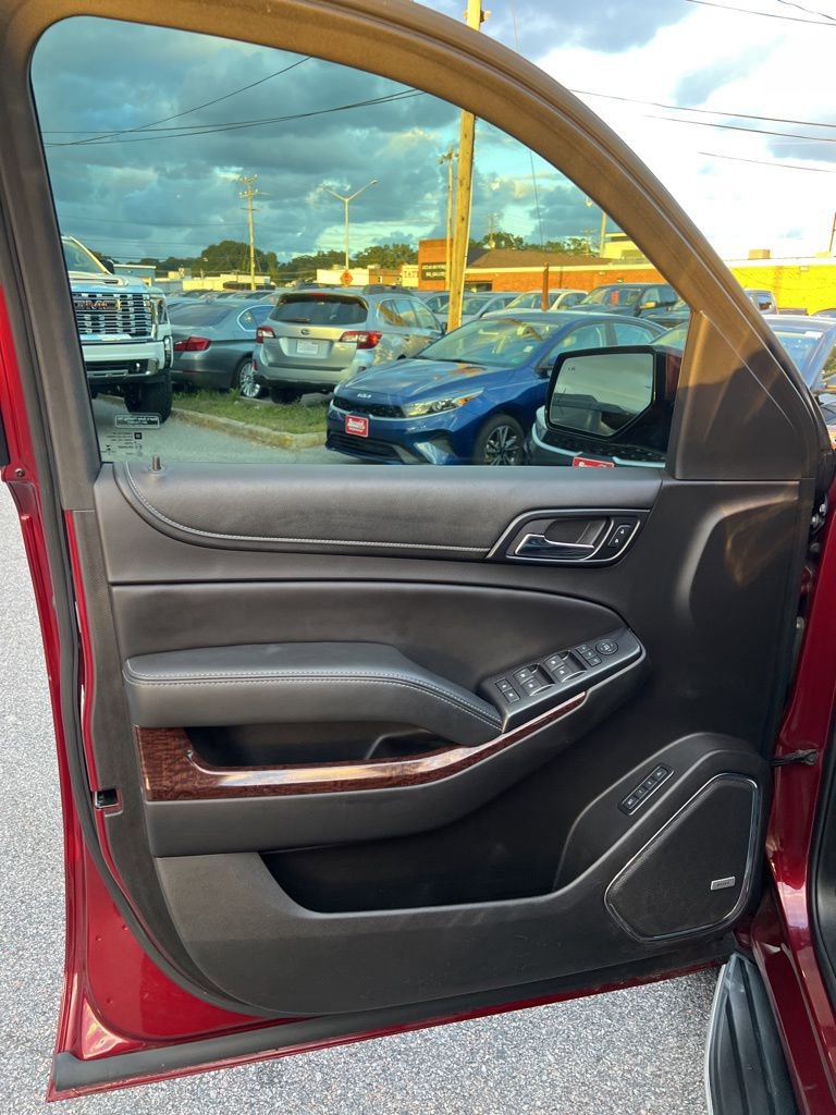 Used 2017 GMC Yukon SLT image 10