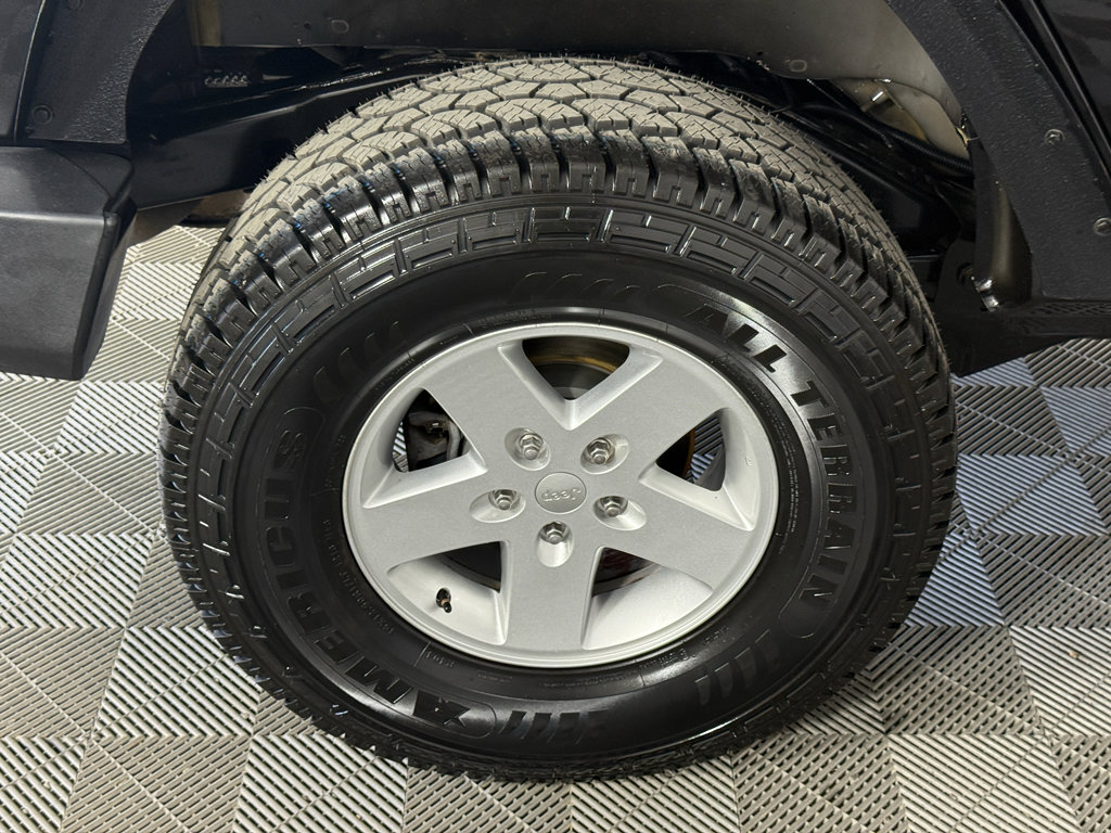 Used 2018 Jeep Wrangler Unlimited Sport S image 10