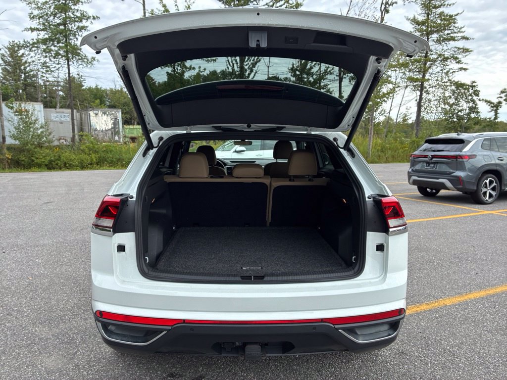 Used 2020 Volkswagen Atlas Cross Sport SE w/ Panoramic Sunroof Package AWD/4WD image 64