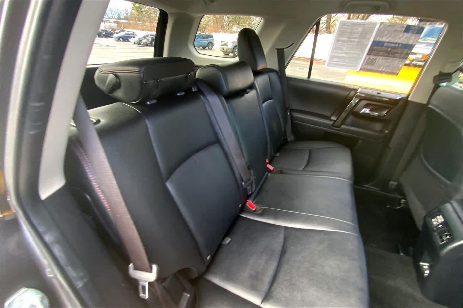 Used 2021 Toyota 4Runner TRD Off-Road Premium AWD/4WD image 36
