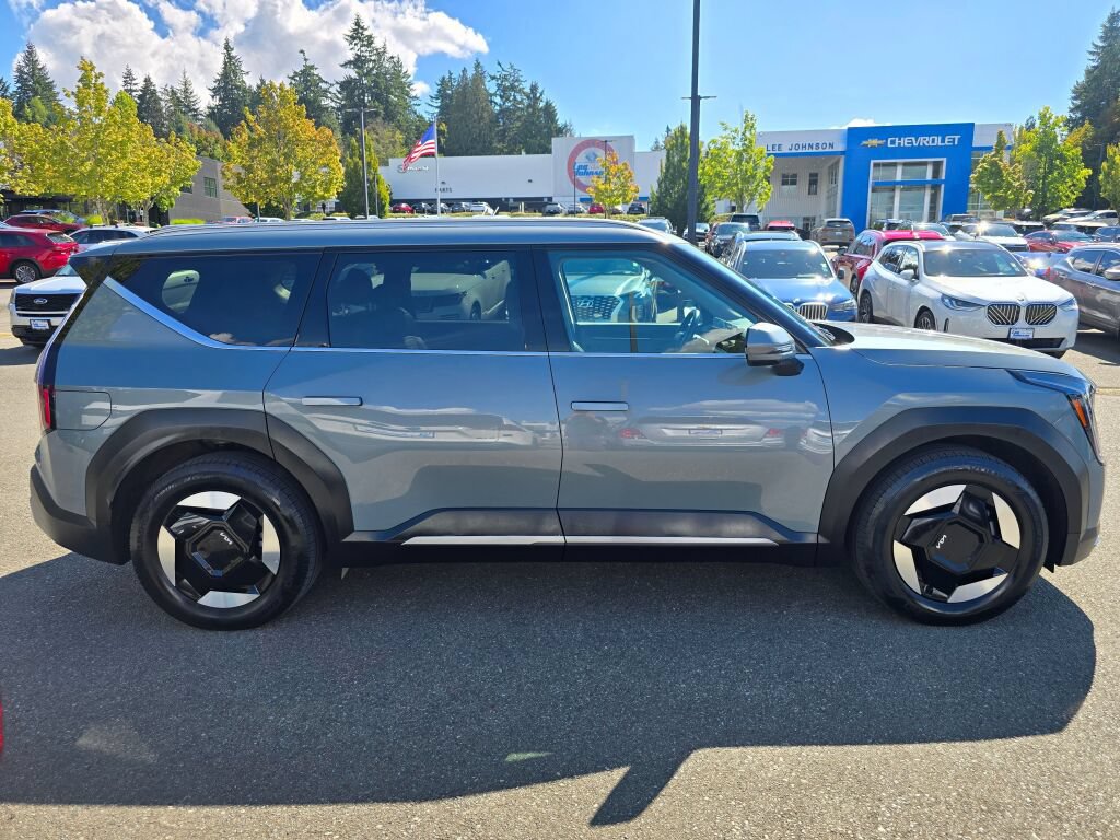 Certified 2024 Kia EV9 Wind AWD/4WD image 4