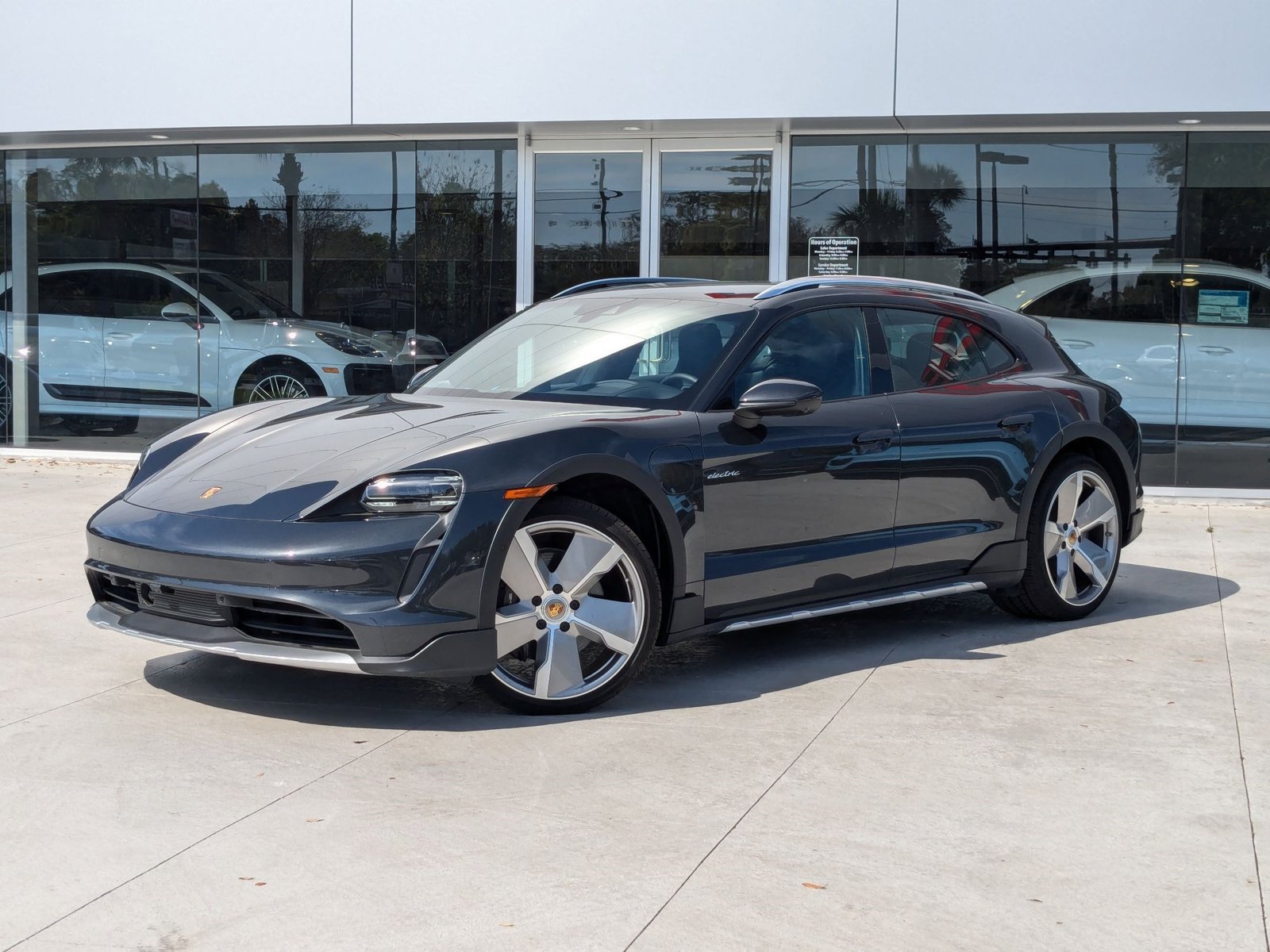 New 2024 Porsche Taycan 4 Cross Turismo AWD/4WD image 1