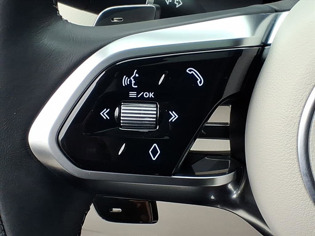 Certified 2024 Jaguar F-PACE SVR image 16