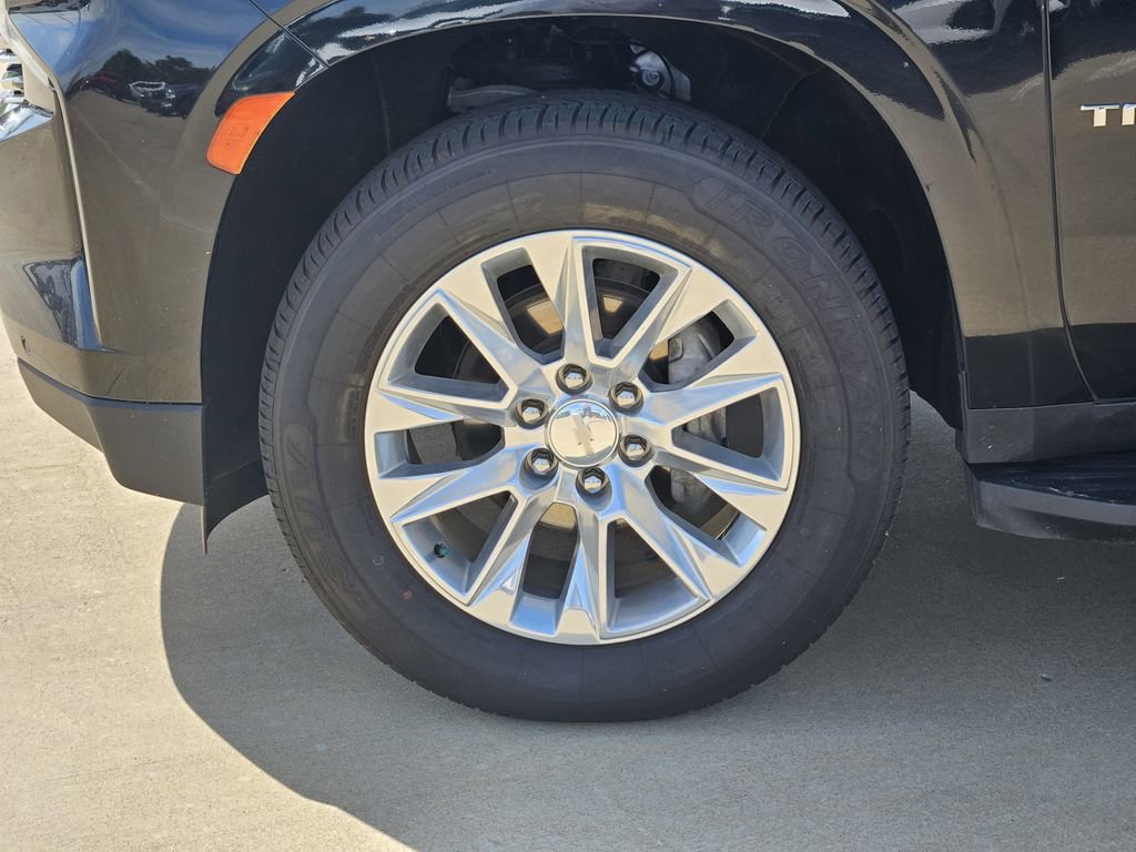 Used 2024 Chevrolet Tahoe Premier AWD/4WD image 16