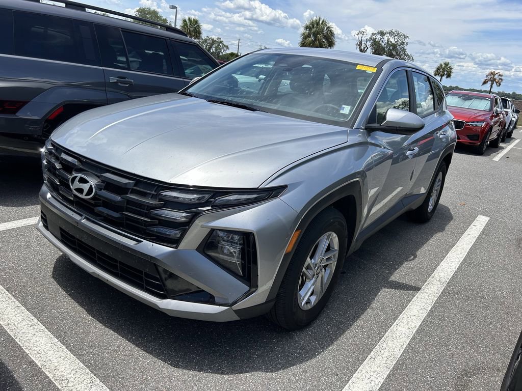 Used 2025 Hyundai Tucson SE FWD image 8