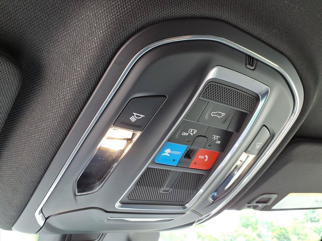 New 2026 Jeep Grand Cherokee Limited AWD/4WD image 32