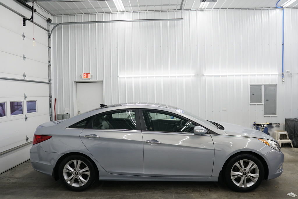 Used 2012 Hyundai Sonata Limited FWD image 16