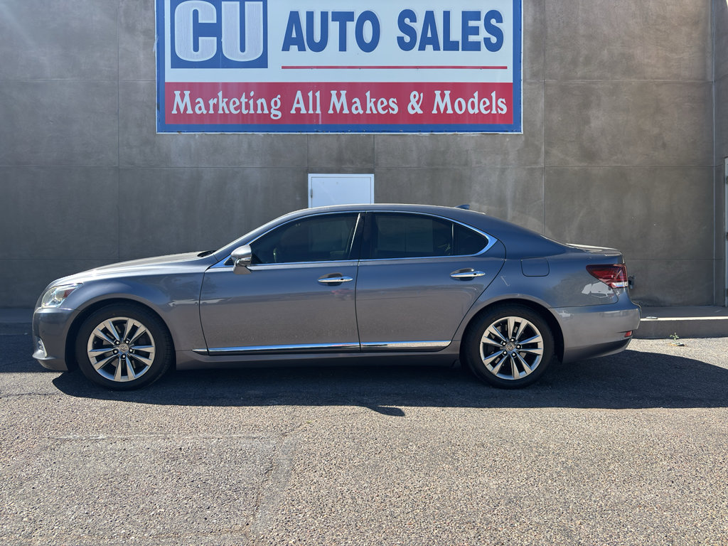 Used 2015 Lexus LS 460 AWD w/ Comfort Package image 4