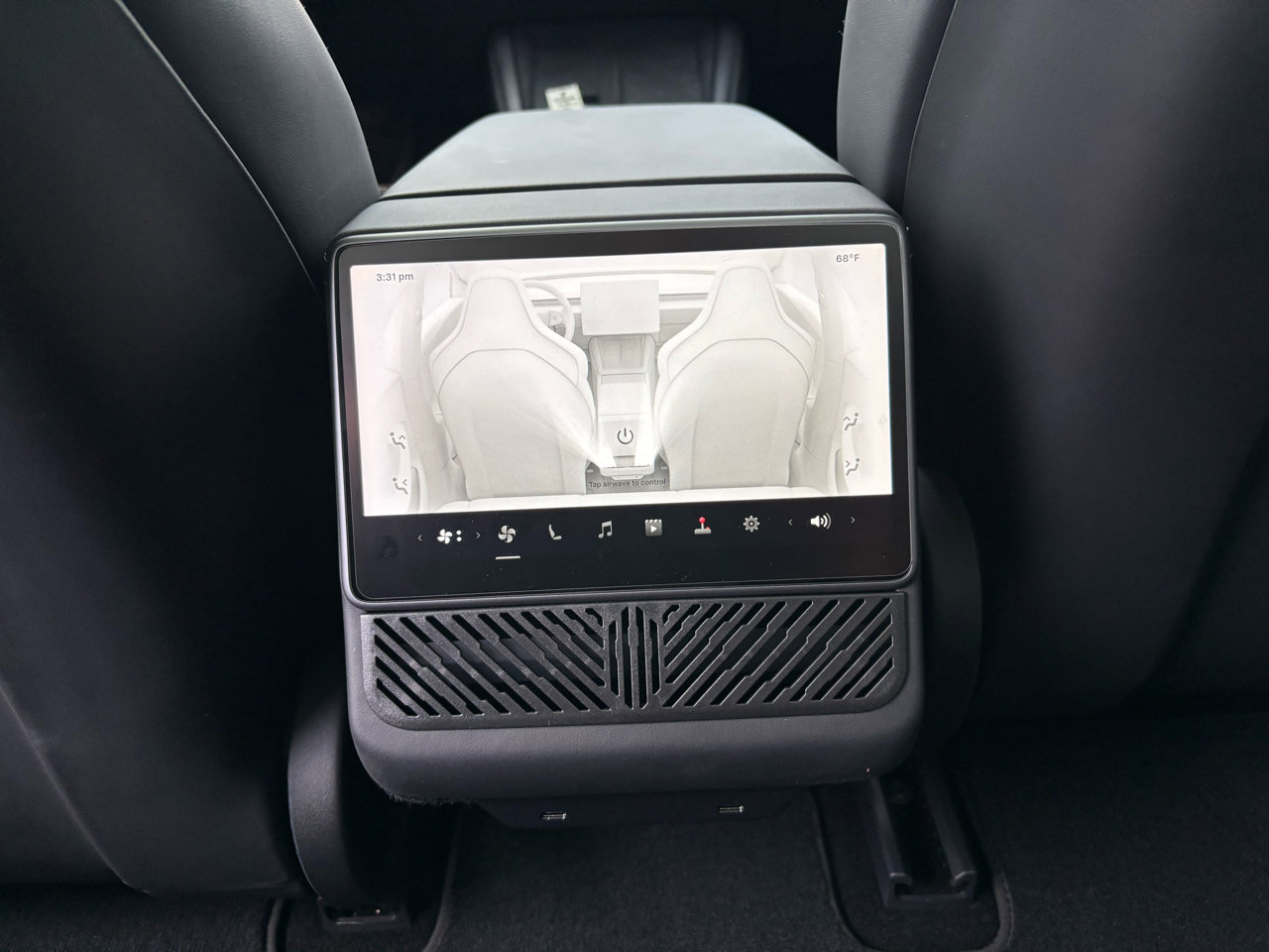 Used 2024 Tesla Model 3 Performance image 30