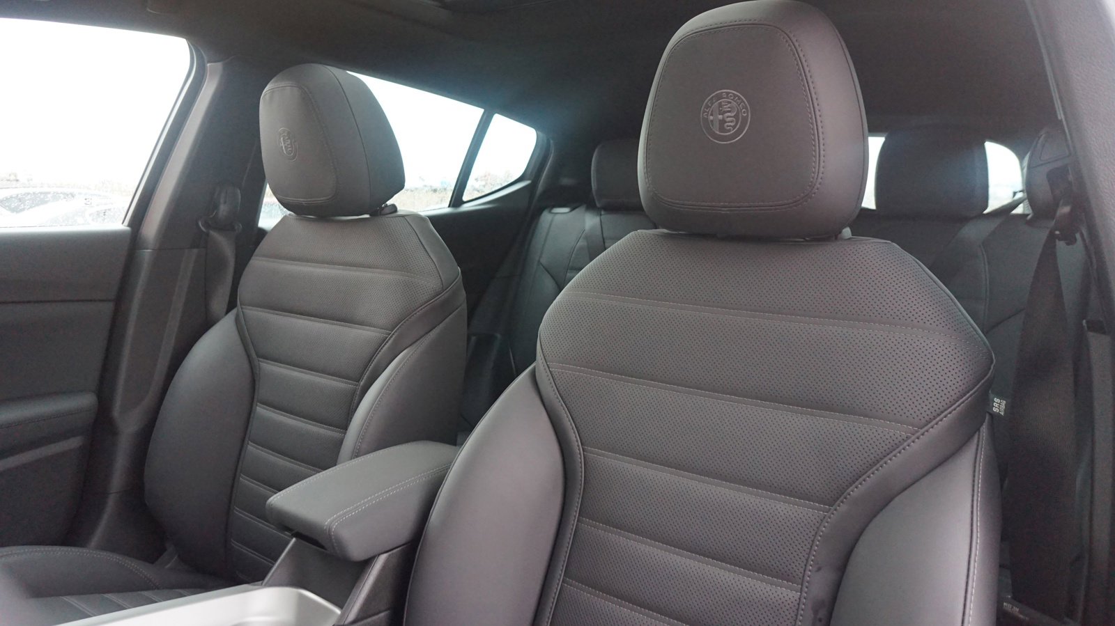 New 2024 Alfa Romeo Tonale Veloce image 16