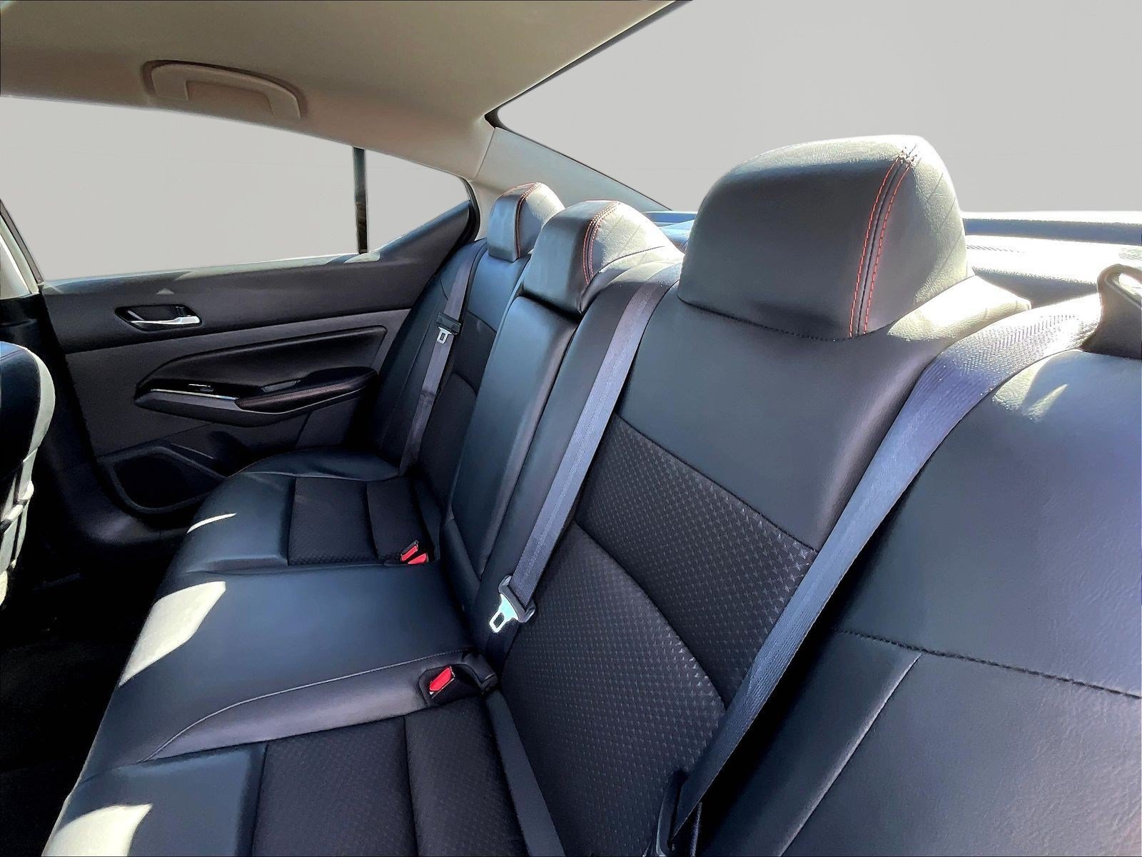 Used 2024 Nissan Altima 2.5 SR FWD image 22