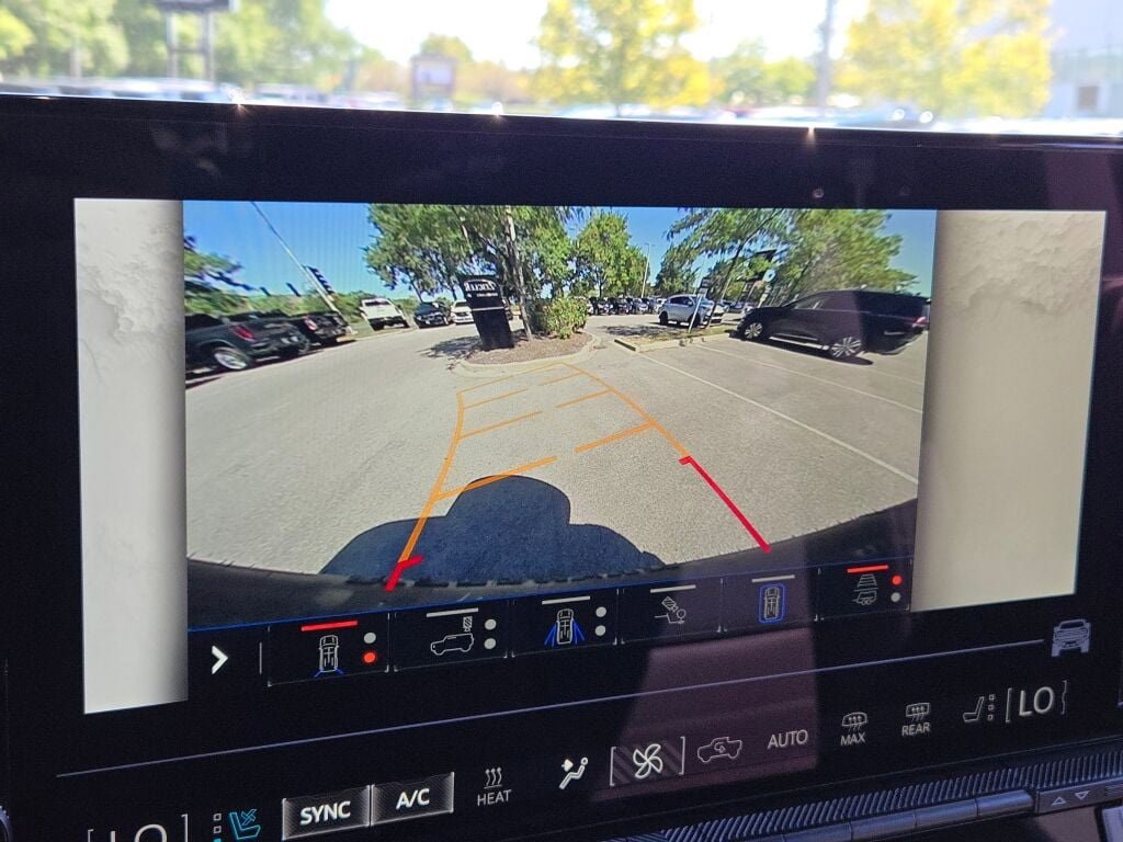 New 2025 GMC Hummer EV 2X w/ Extreme Off-Road Package image 33