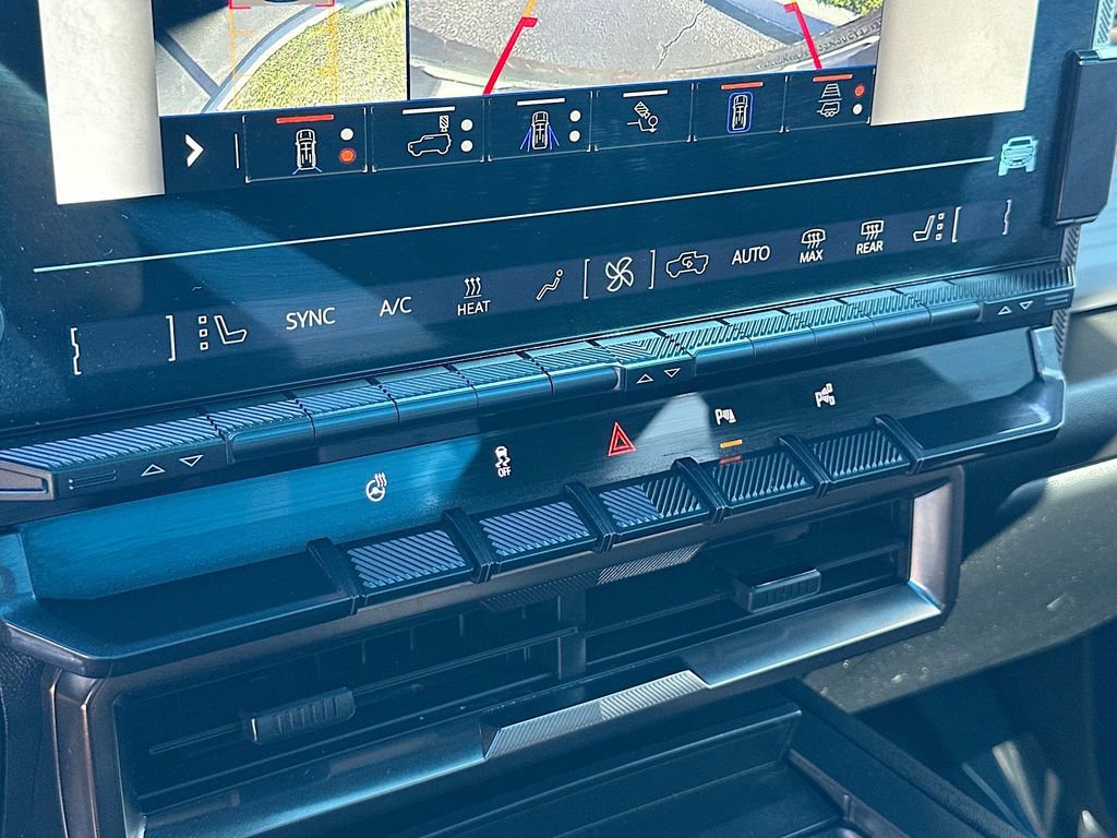 Certified 2024 GMC Hummer EV 3X image 17