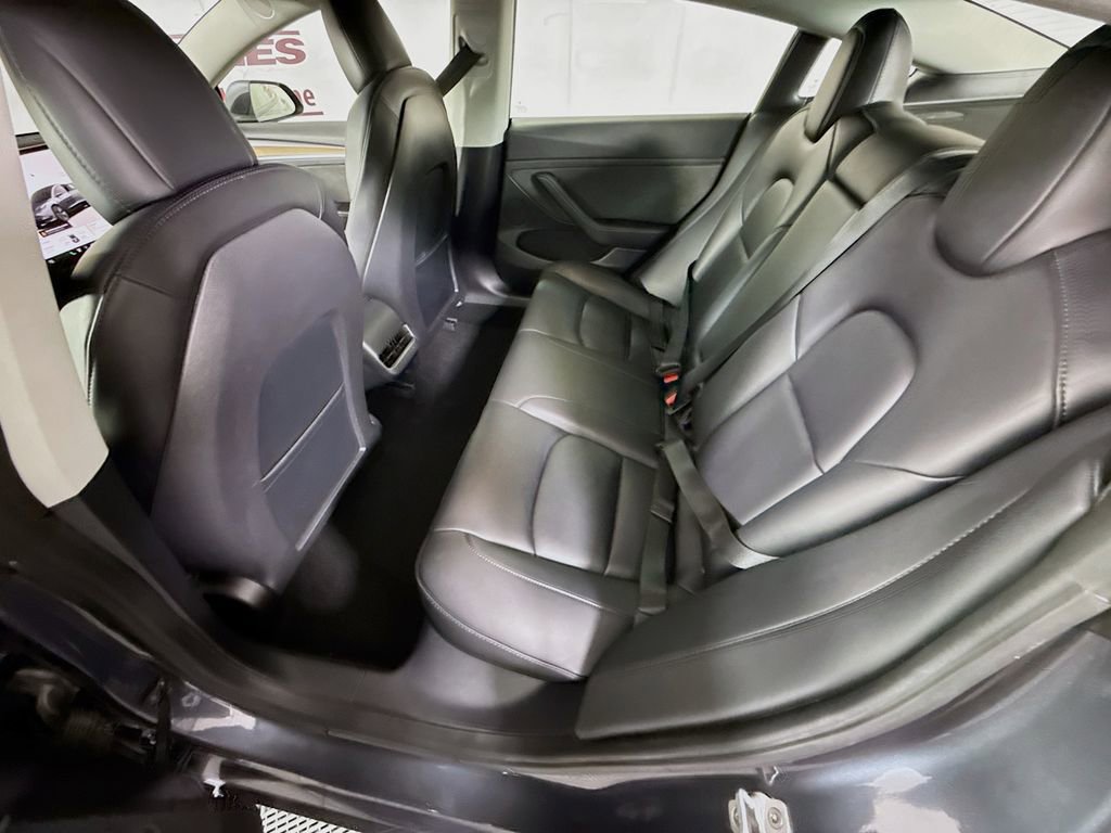 Used 2022 Tesla Model 3 Long Range AWD/4WD image 26