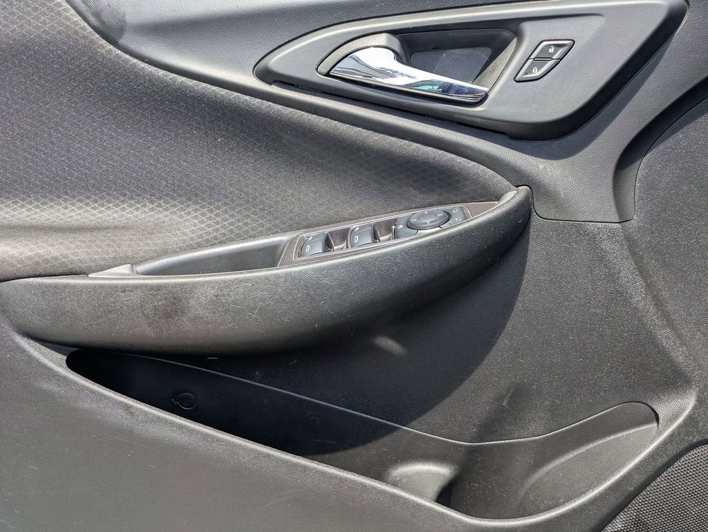 Used 2023 Chevrolet Malibu LT image 11