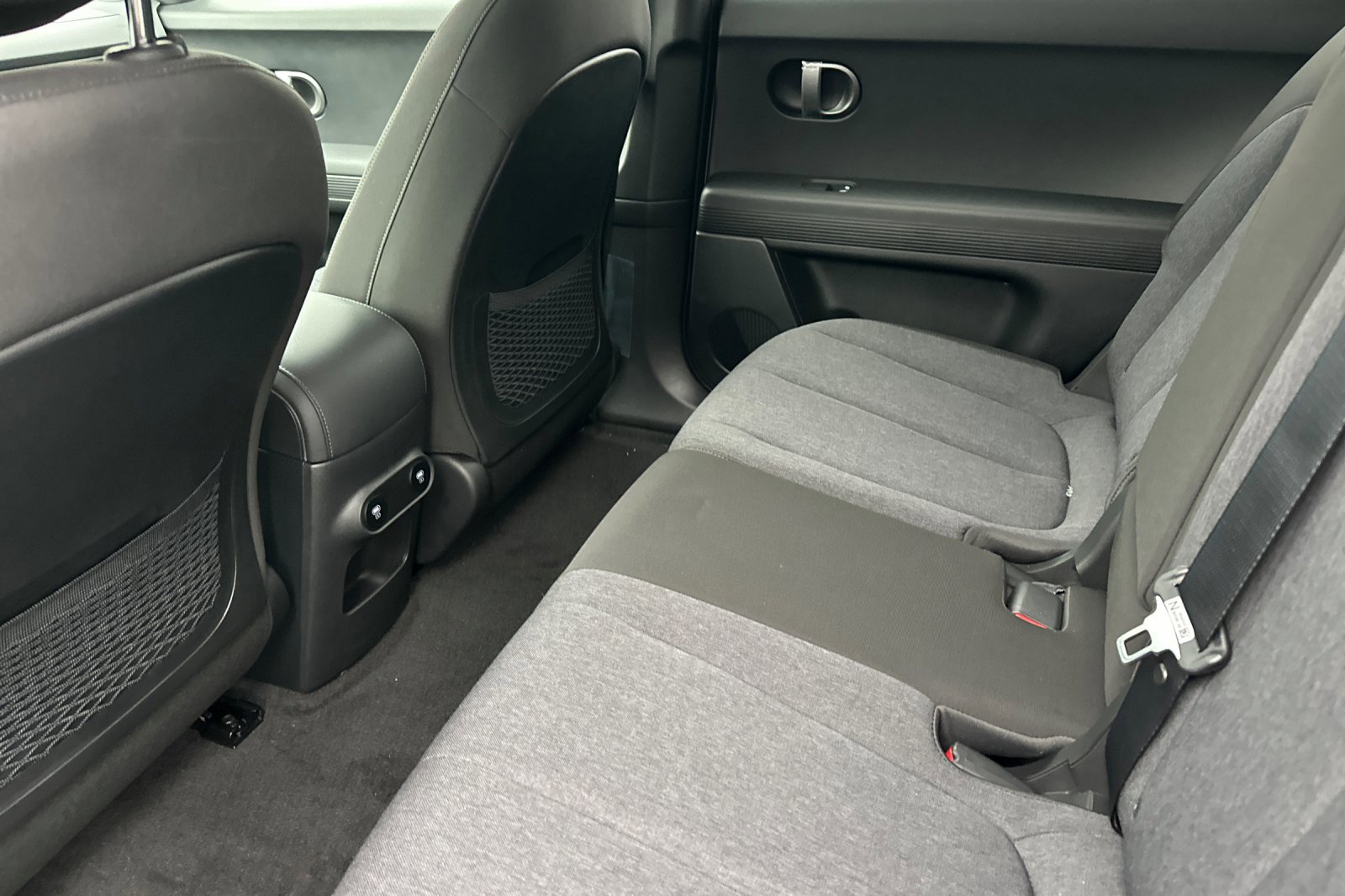 New 2026 Hyundai Ioniq 5 SE image 12