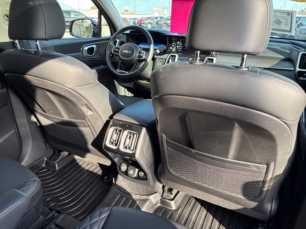 Used 2023 Kia Sorento SX AWD/4WD image 30