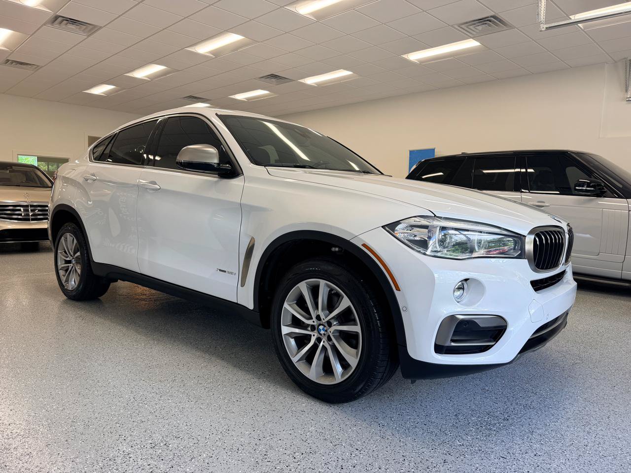 Used 2019 BMW X6 xDrive35i w/ Premium Package AWD/4WD image 10