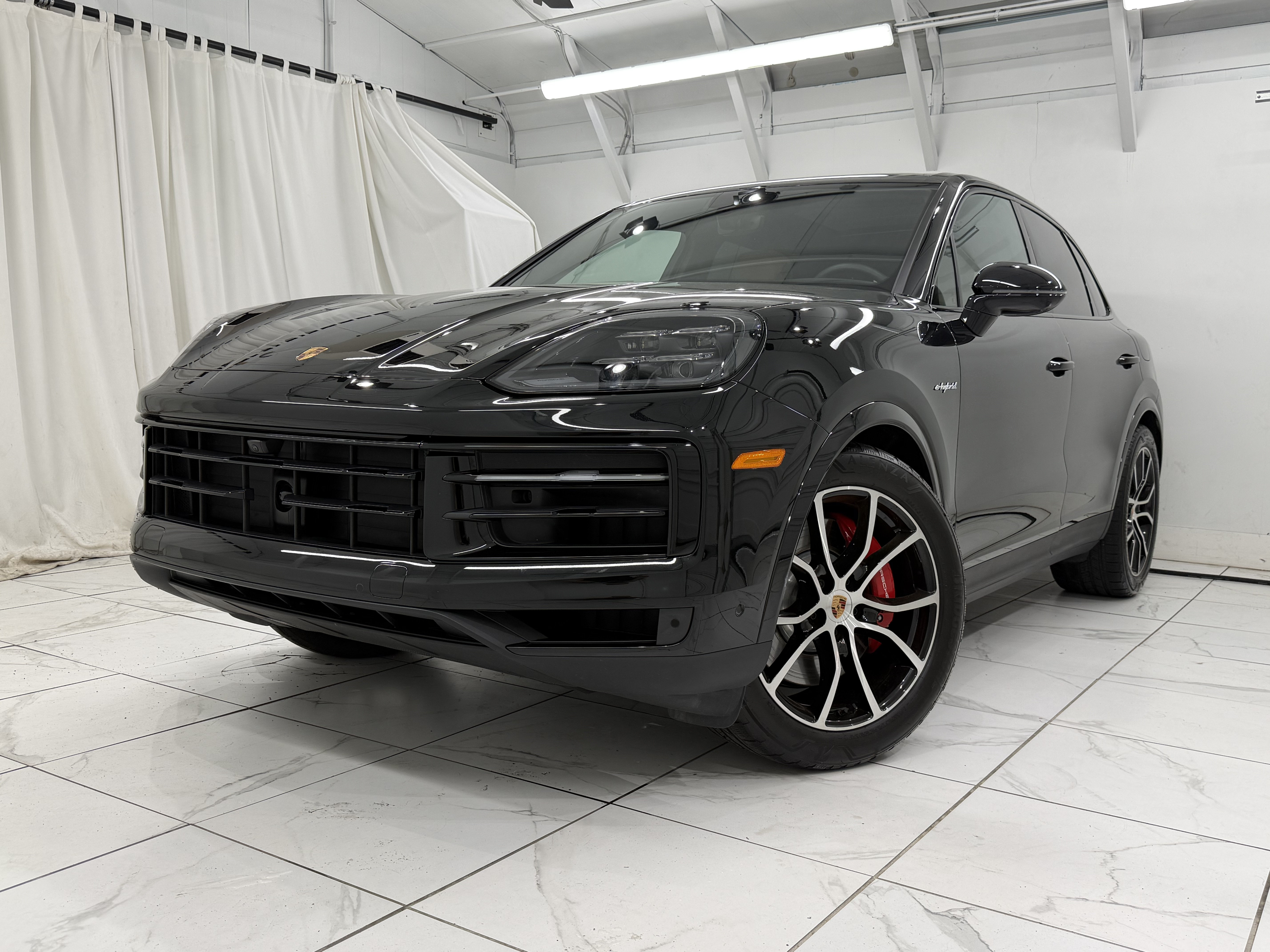 Certified 2026 Porsche Cayenne S AWD/4WD image 8