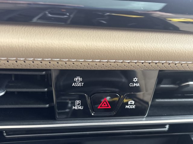 Used 2025 Volkswagen Atlas Cross Sport SE image 36