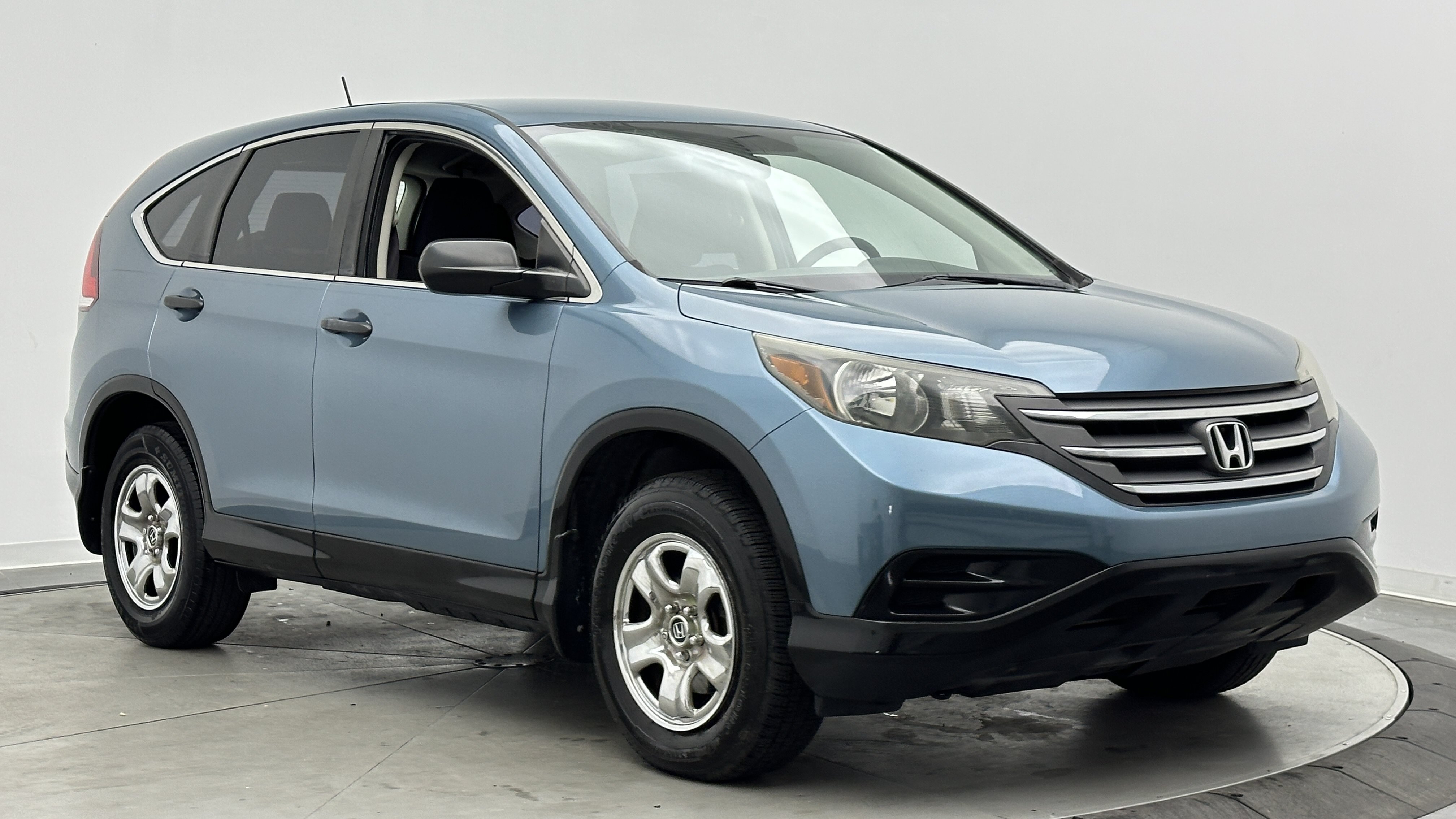 Used 2013 Honda CR-V LX image 3