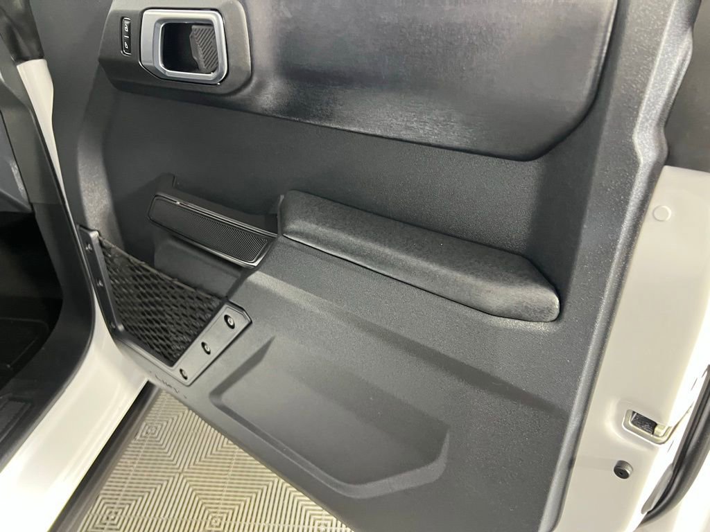 Used 2025 Ford Bronco Badlands image 34