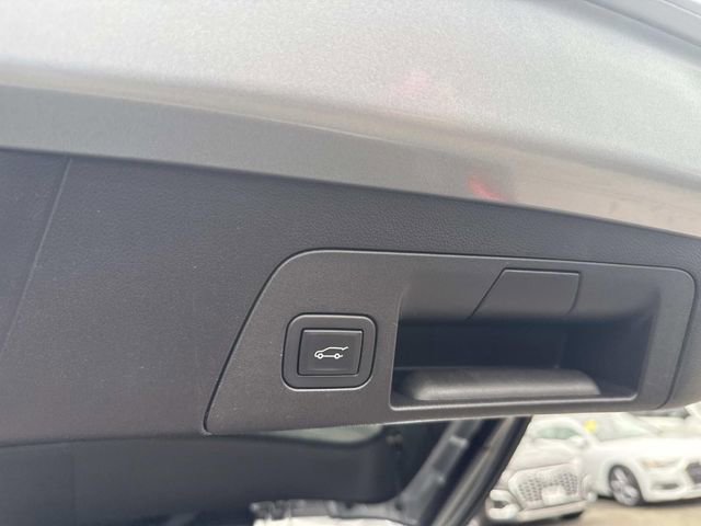 Used 2023 Buick Envision Essence w/ Sport Touring Package image 10