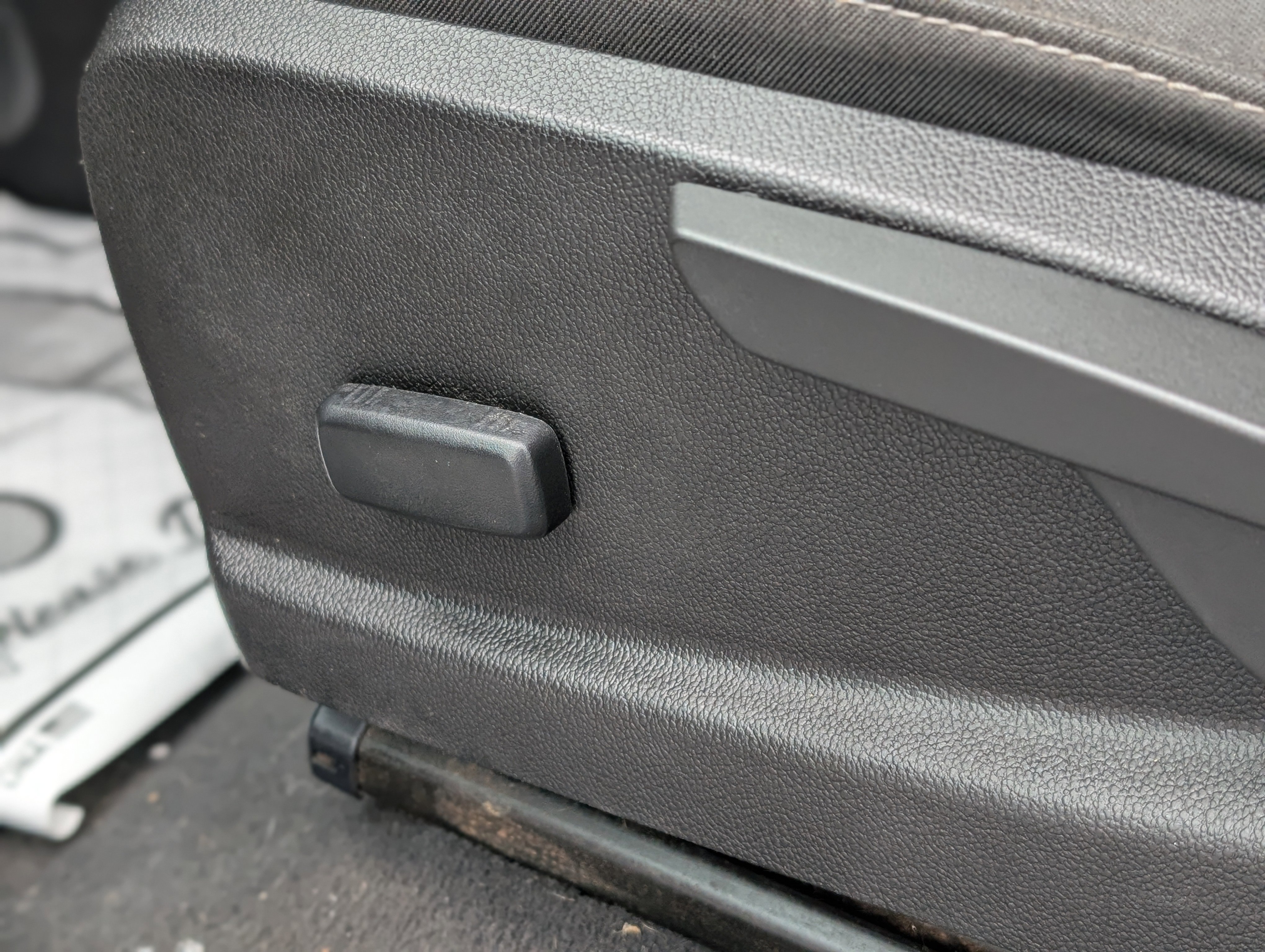 Used 2019 Chevrolet Colorado LT image 28