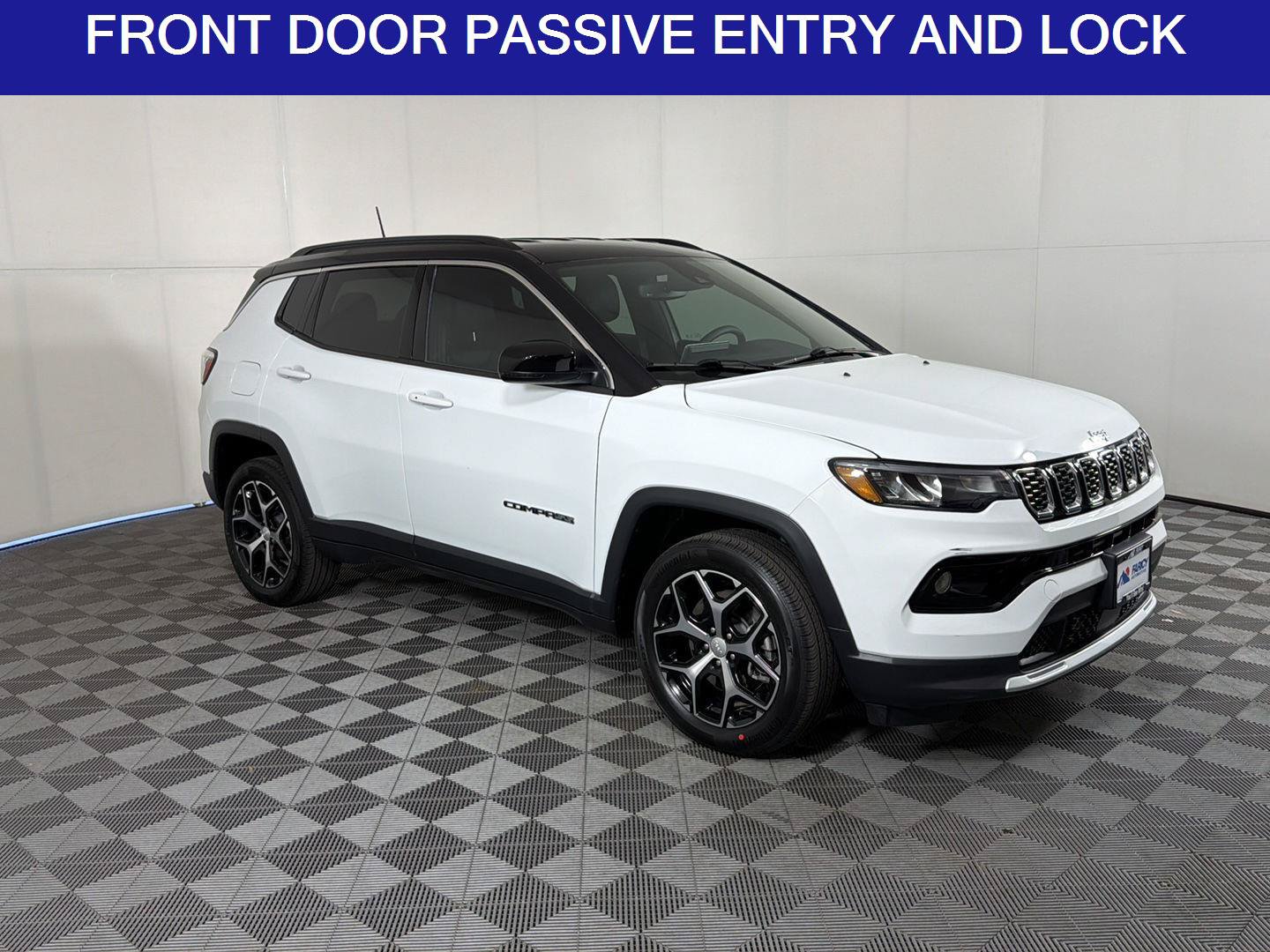 Used 2024 Jeep Compass Limited AWD/4WD image 2