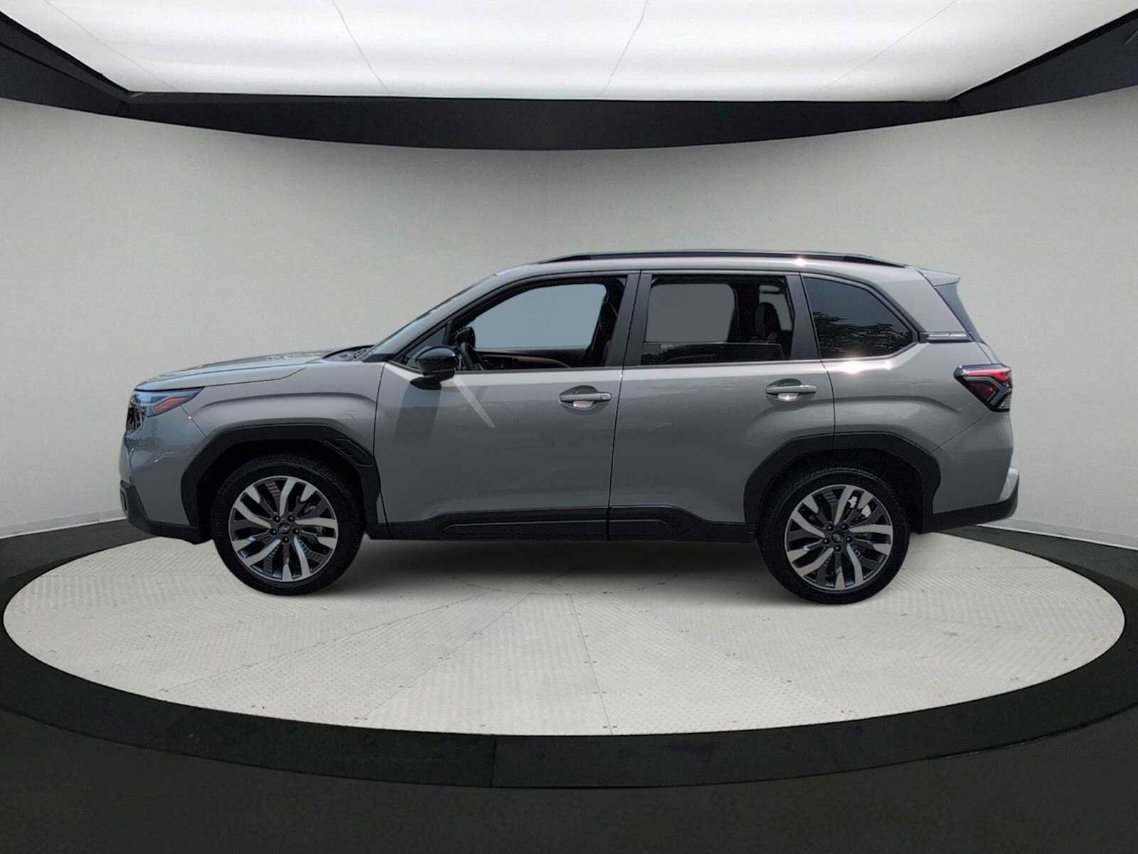 Used 2026 Subaru Forester Touring AWD/4WD image 5