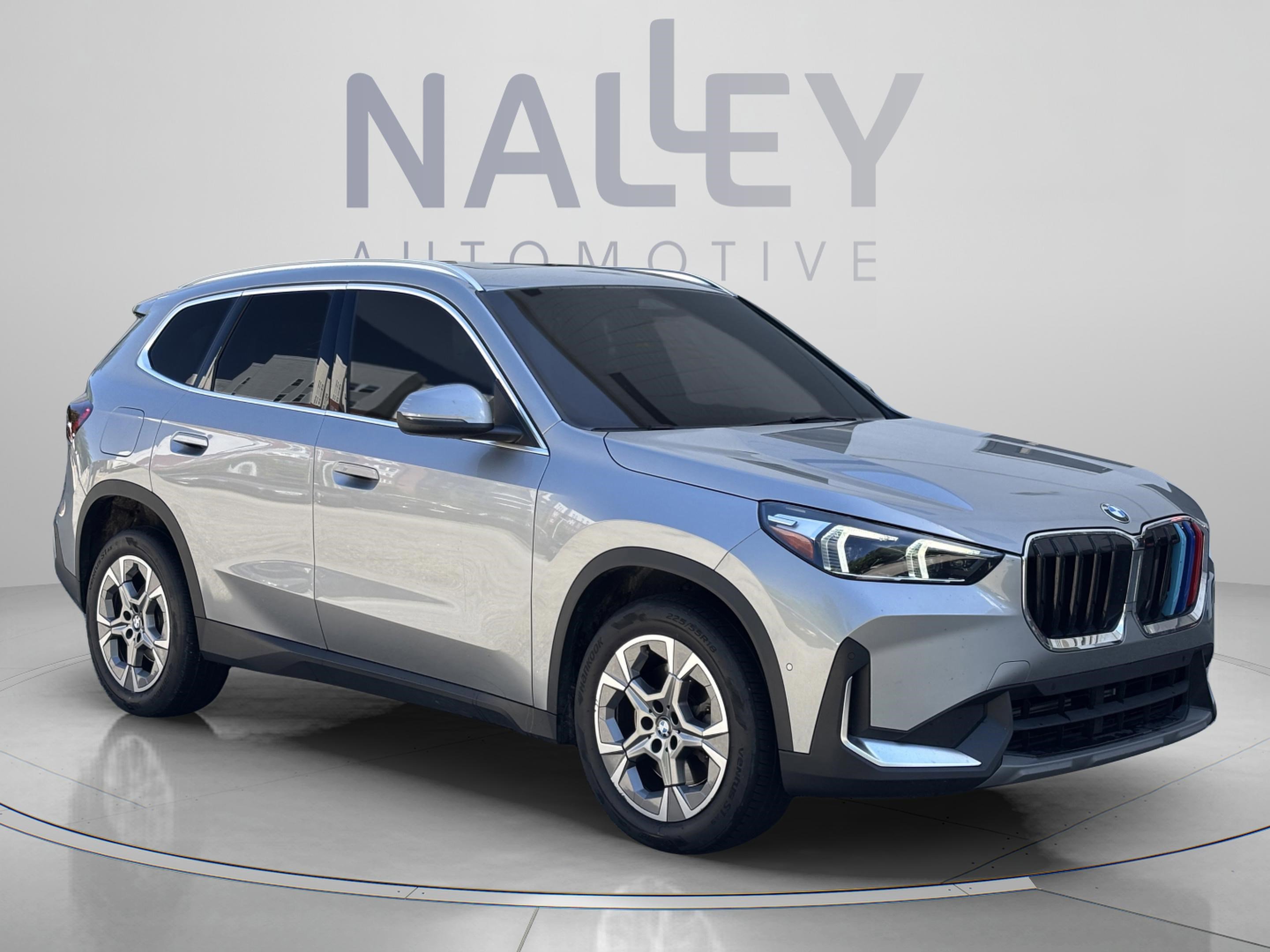 Used 2023 BMW X1 xDrive28i AWD/4WD image 5