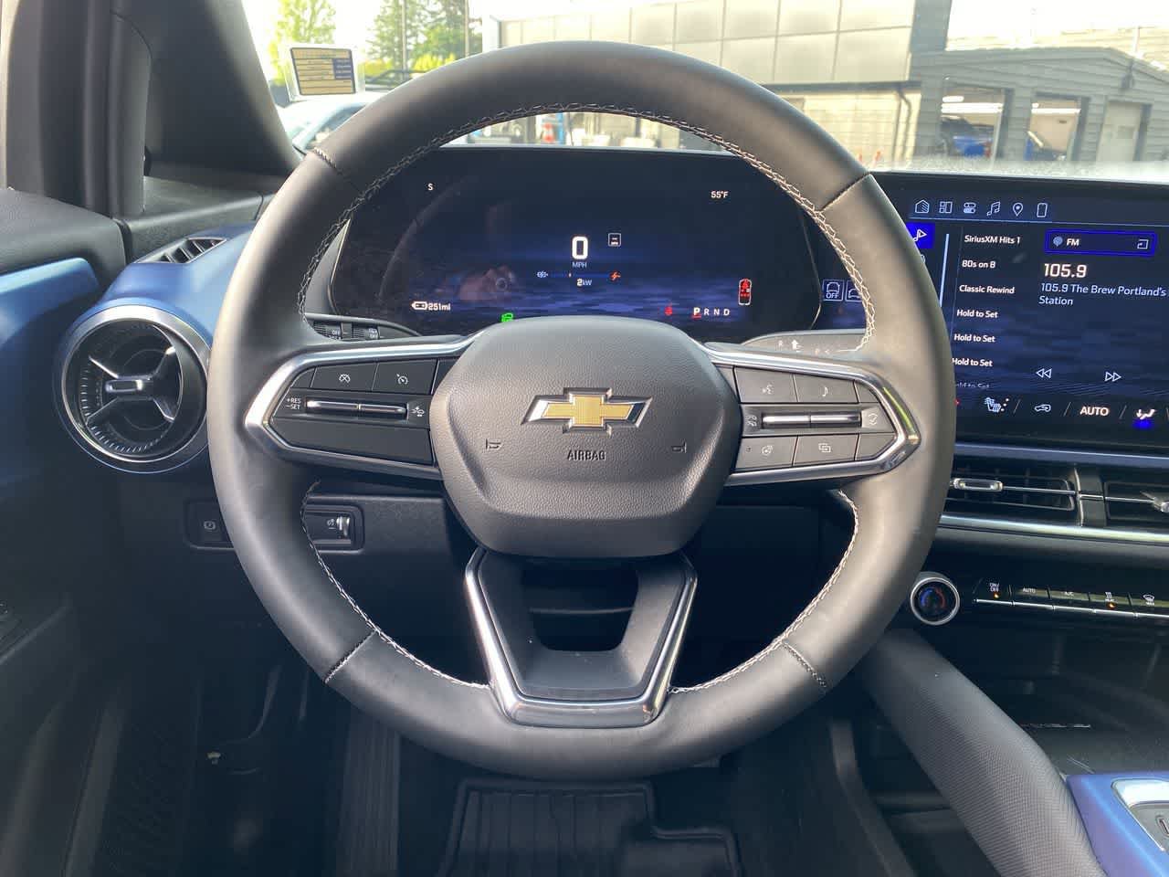 Used 2025 Chevrolet Equinox EV LT w/ LPO, All-Weather Mat Package FWD image 19