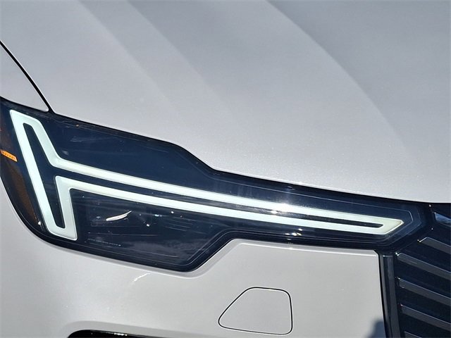 New 2025 Volvo XC90 B6 Plus w/ Protection Package Premier image 8