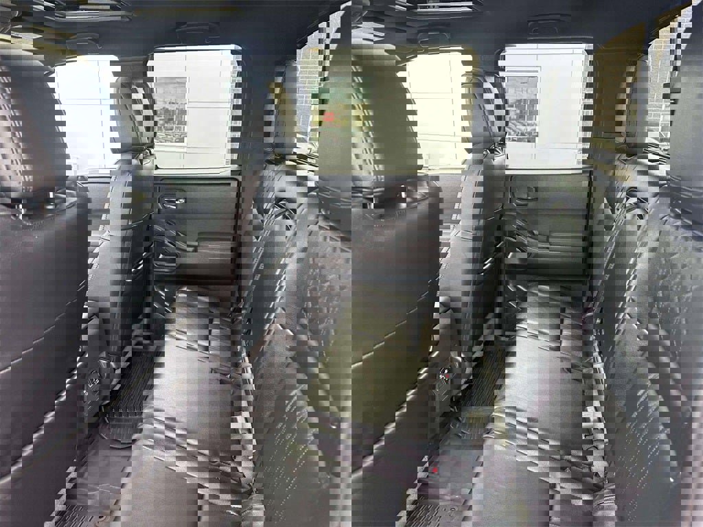 Certified 2022 Nissan Frontier PRO-4X w/ Pro-4X Premium Package image 11