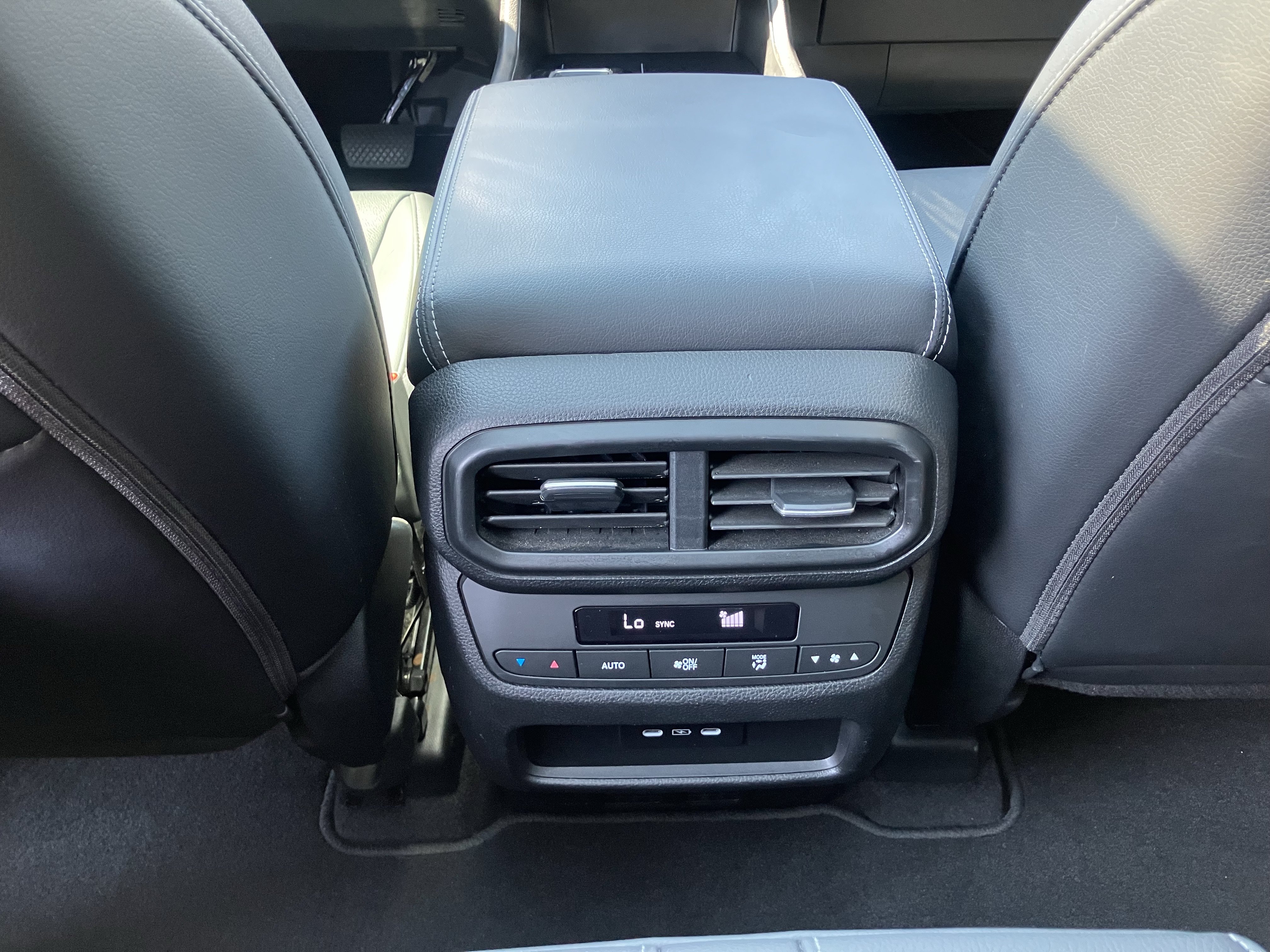 Certified 2025 Honda Pilot Touring image 33
