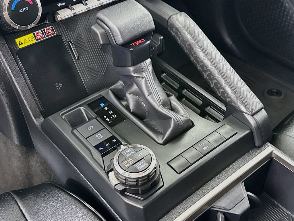 Certified 2025 Toyota 4Runner TRD Off-Road AWD/4WD image 19