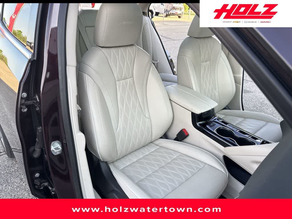 Certified 2023 Buick Envision Avenir AWD/4WD image 25