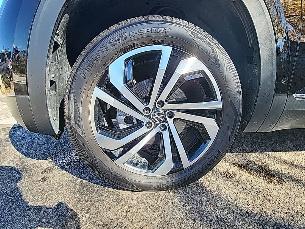 Certified 2023 Volkswagen Atlas SEL image 16