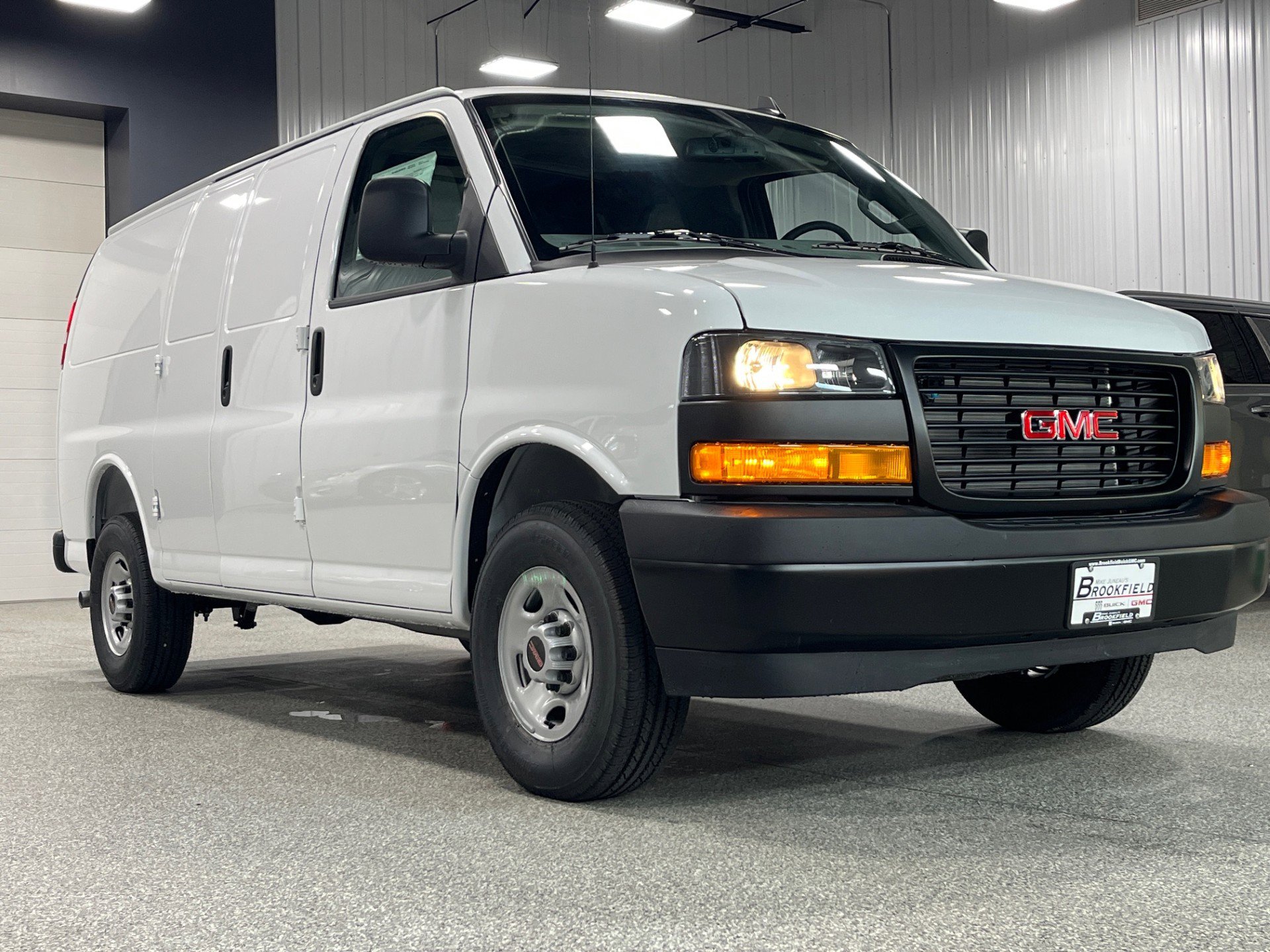 New 2025 GMC Savana 3500 w/ Driver Convenience Package image 8