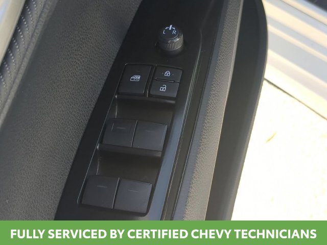 Used 2025 Toyota Camry SE FWD image 22