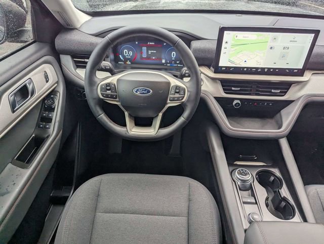 Used 2025 Ford Explorer Active image 15